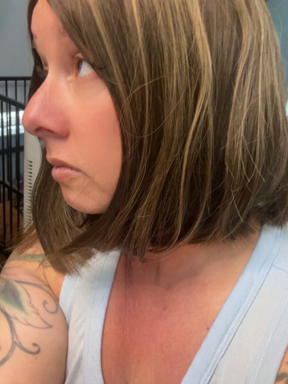 Women’s Short Straight Bob Wig in Brown with Subtle Highlights